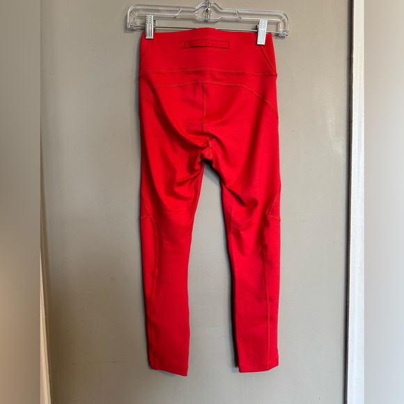 NWOT Outdoor Voices Vibrant Red Women’s Cropped Leggings - Picture 4 of 5